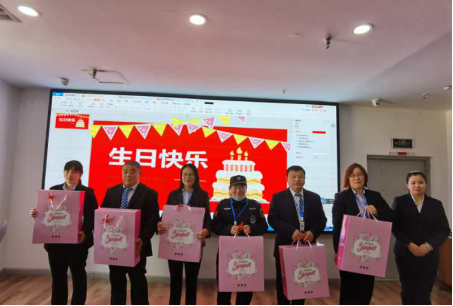 熱烈祝賀瑞麗金康物業(yè)管理集團2020年第三季度大例會隆重召開！